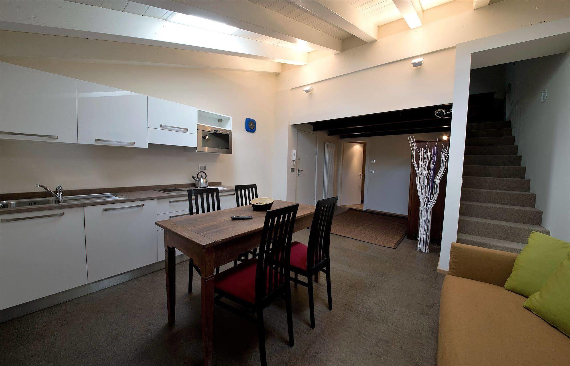 Apartements Coeur De Ville Аоста Екстер'єр фото