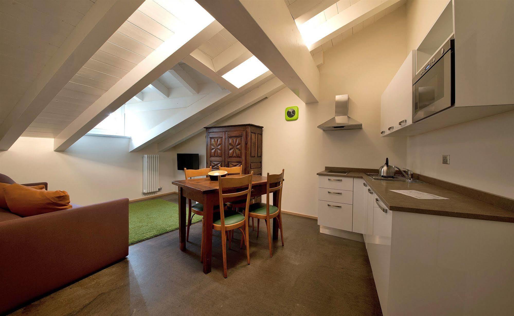 Apartements Coeur De Ville Аоста Екстер'єр фото